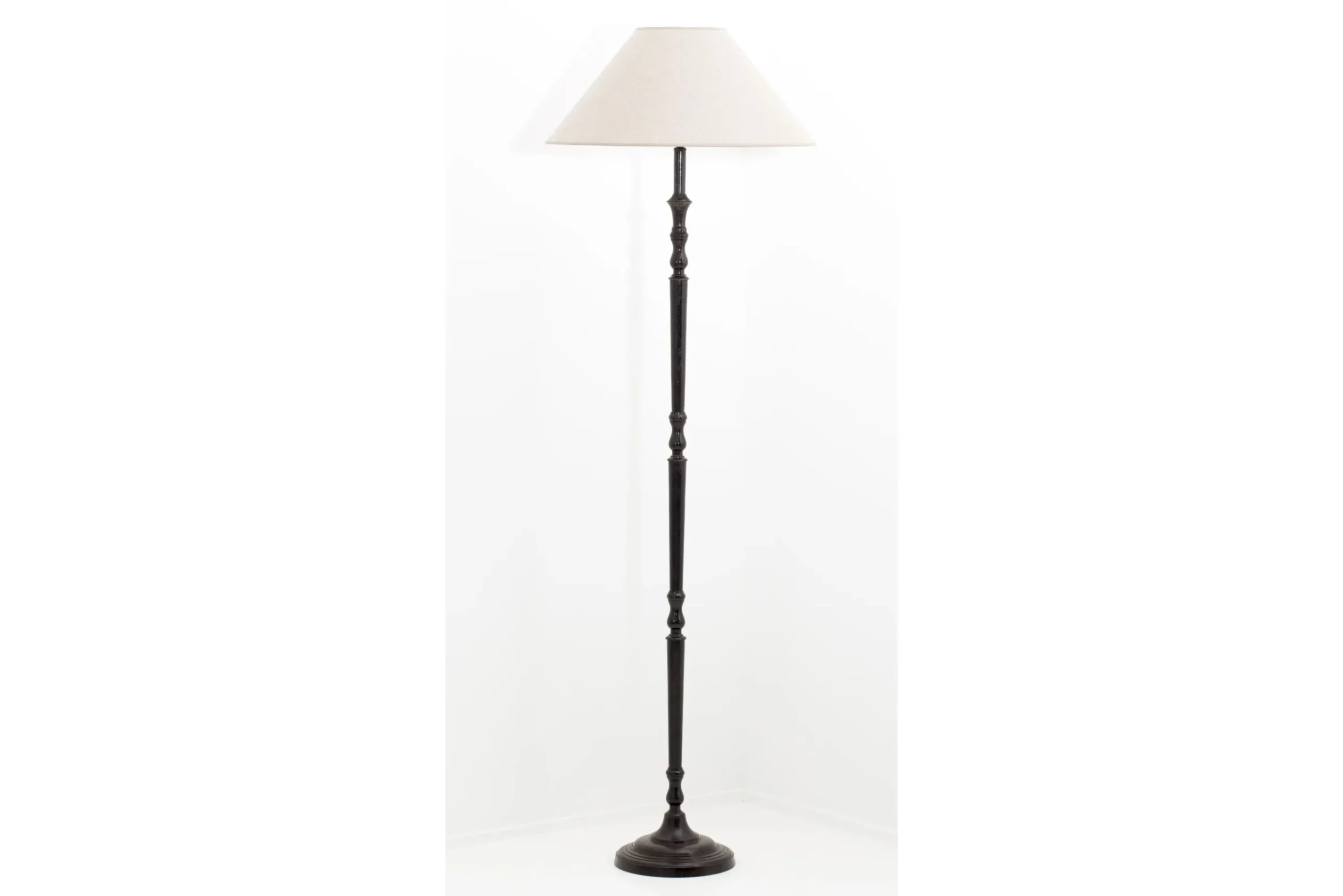 Flamant Eugene, Lampadaire, Noir Online