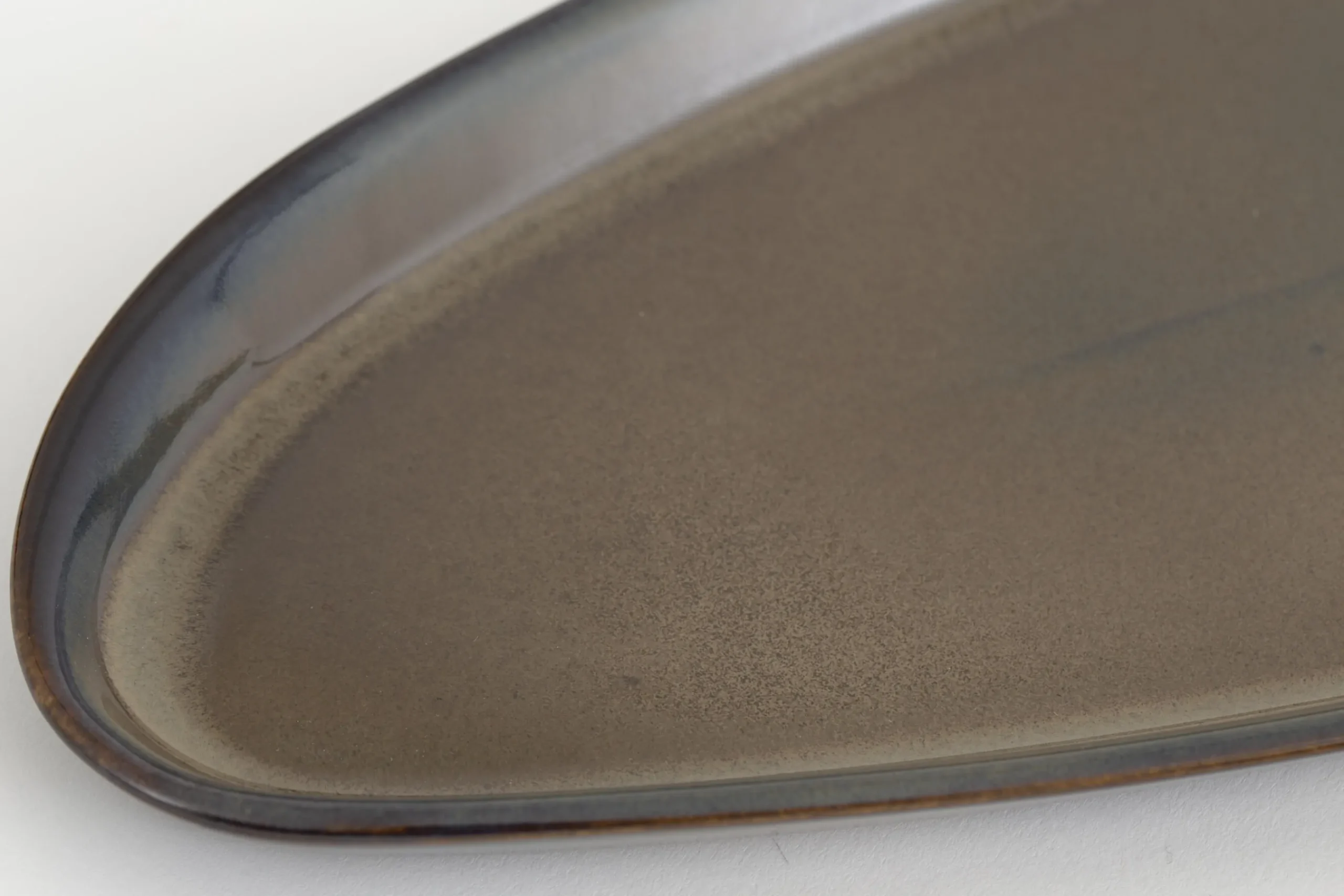 Flamant Forme, Assiette De Service, Kaki Outlet