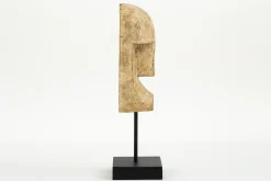 Flamant Lilli, Masque, A Pied Best