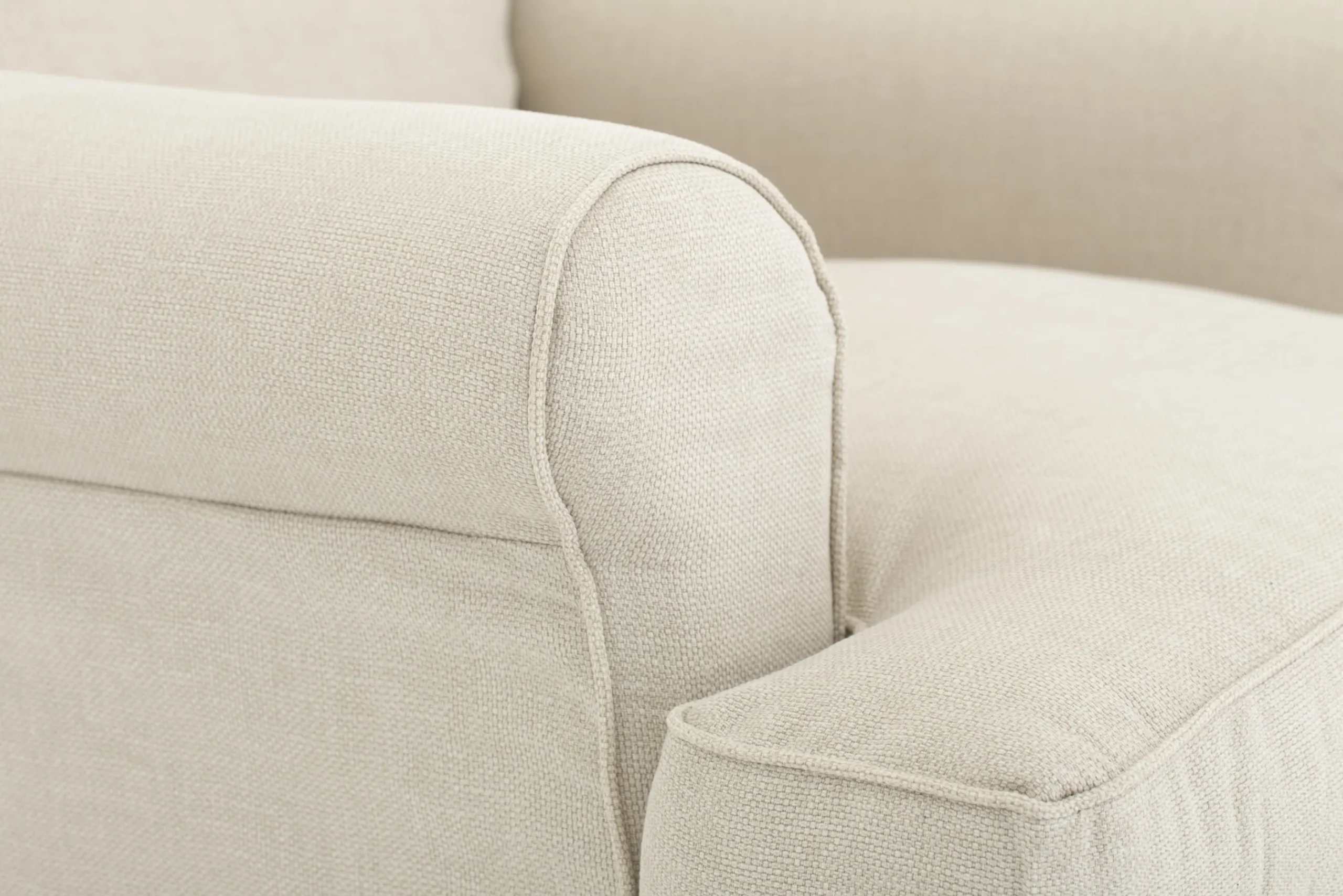 Flamant Nelson, Siege, Housse Clearance